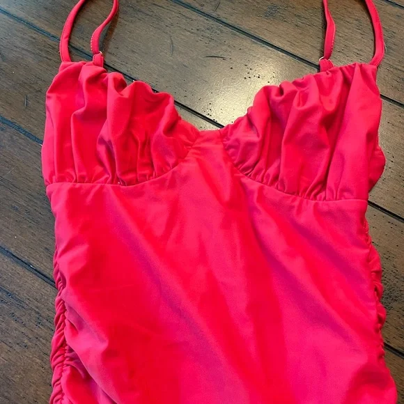 Tiger Mist Red Ruched Dress - Picture 5 of 6